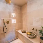 Alpi - Private & Living Daire *