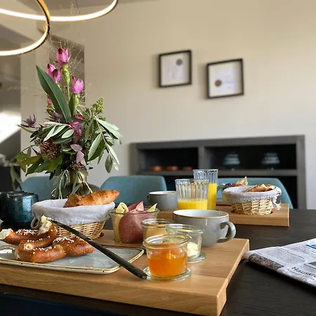 Alpi - Private & Living