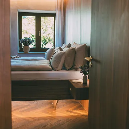 Alpi - Private & Living Apartment *