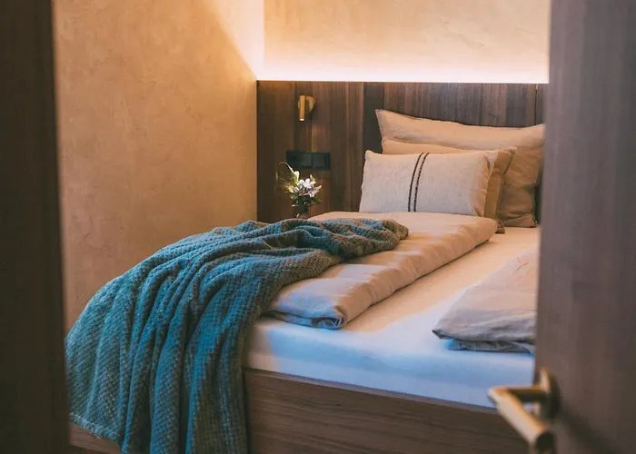 Alpi - Private & Living