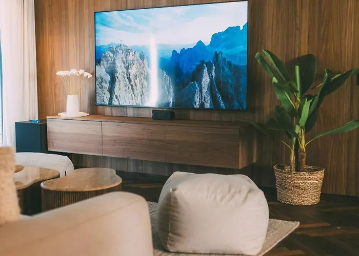 Alpi - Private & Living *