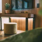 Alpi - Private & Living