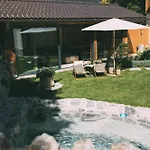 Alpi - Private & Living Грайнау