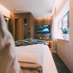 Alpi - Private & Living