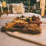 Alpi - Private & Living * Грайнау