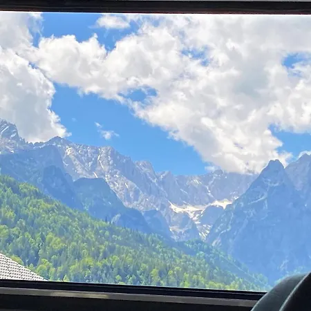 Alpi - Private & Living Lejlighed