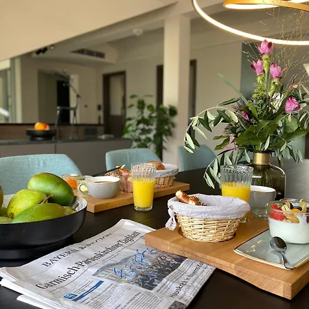 Alpi - Private & Living Lejlighed