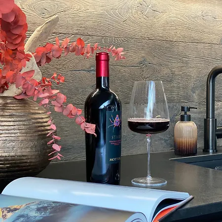 Alpi - Private & Living