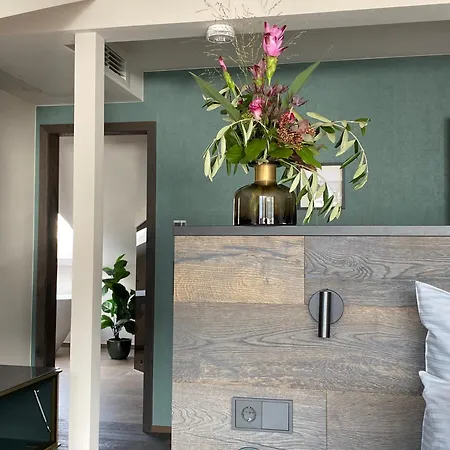 Alpi - Private & Living *