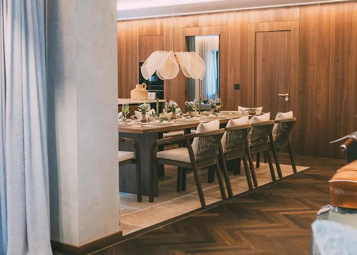 Alpi - Private & Living Apartament