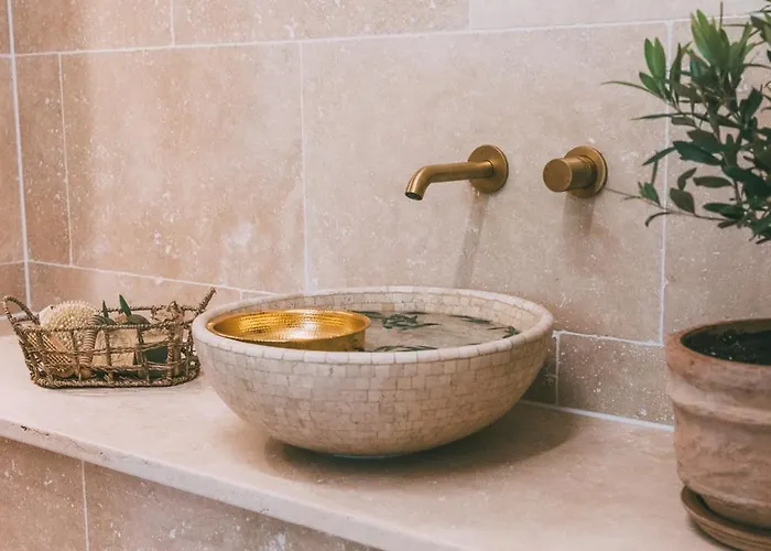 Alpi - Private & Living * Грайнау