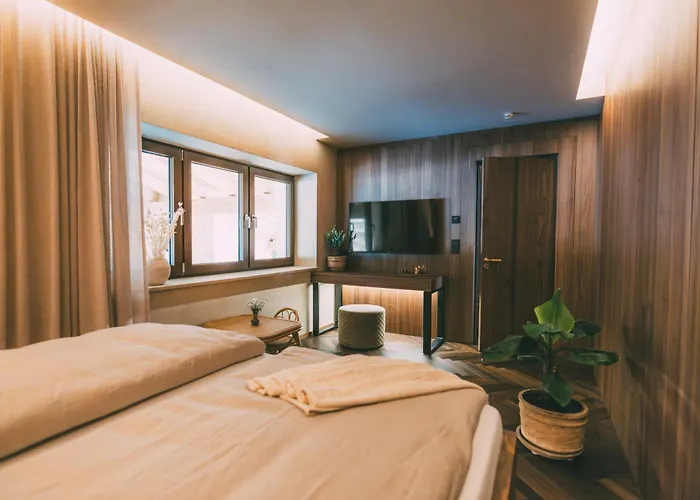 Alpi - Private & Living Апартаменти