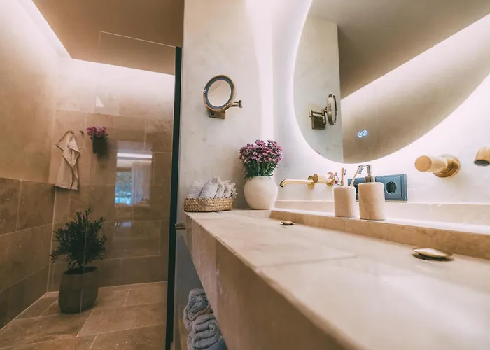 Alpi - Private & Living * Грайнау