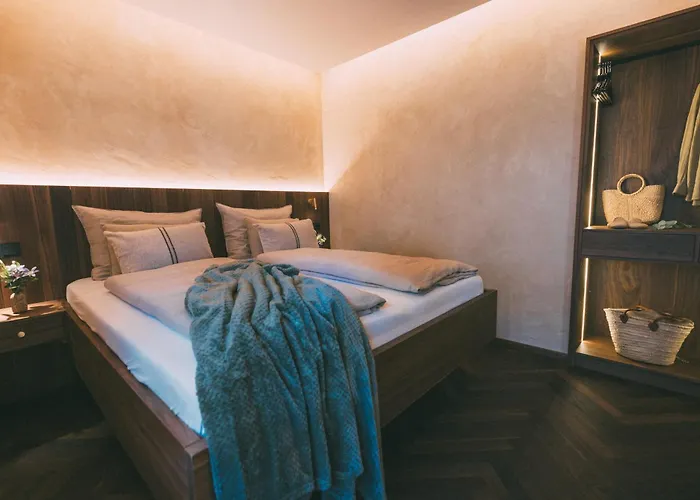 Alpi - Private & Living Apartament